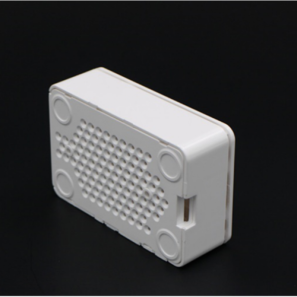 Белый пластиковый корпус с логотипом Raspberry Pi 4B