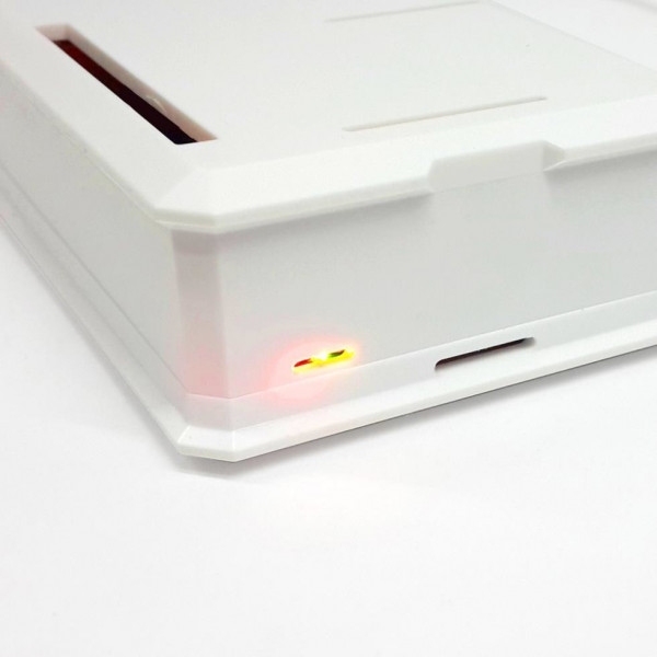 Пластиковый корпус для Raspberry Pi со всеми открытыми разъёмами